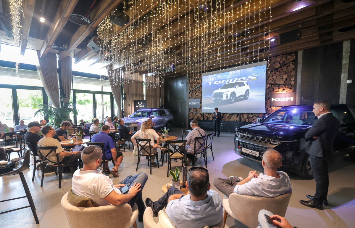 해외시장 확대 나선 KGM, 이스라엘과 튀르키예서 토레스·무쏘 EV 선보…