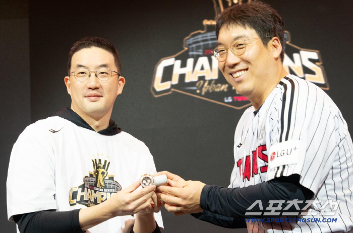 김현수 2대 '롤렉스맨'됐다. 구광모 회장