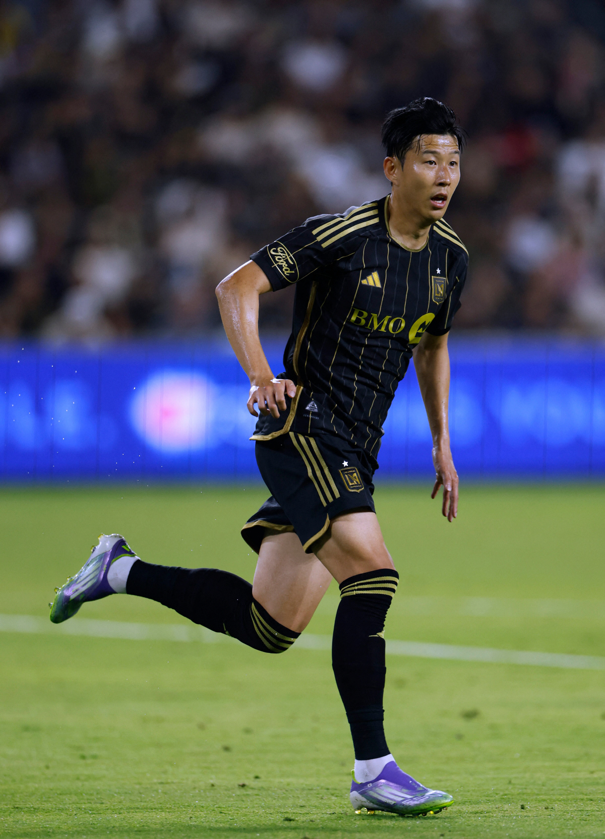 '韓 상상도 못한 스타성' 메시도 못한 일, 손흥민 해낸다...원정인데 …