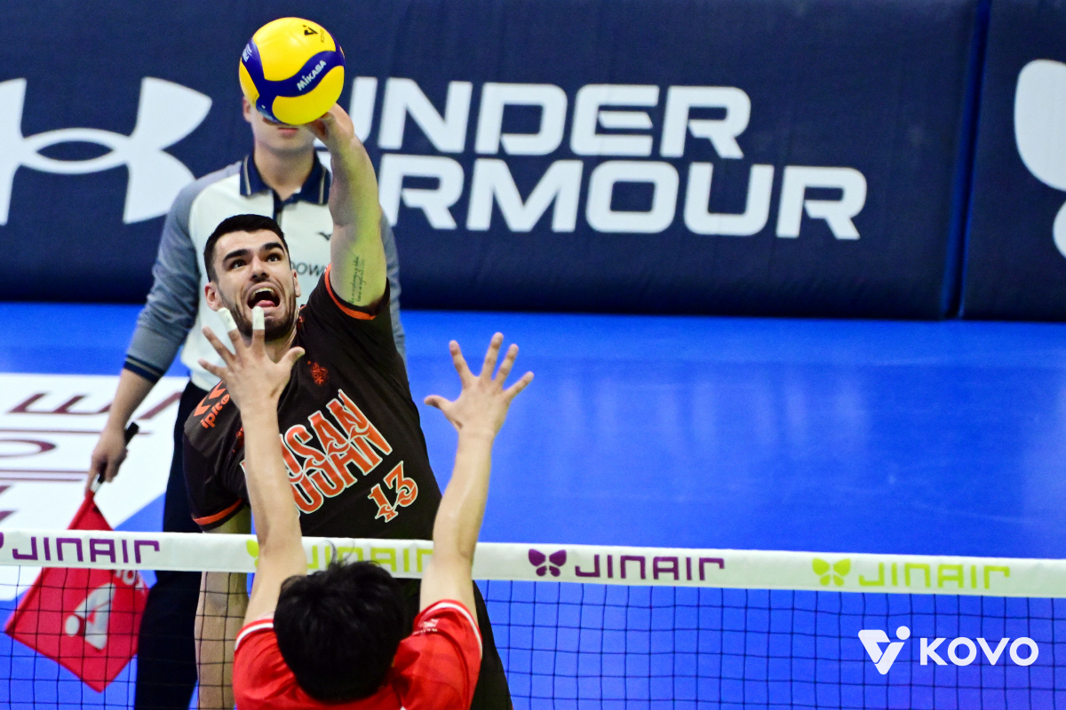 "실력이 없다" 너 빠져! 3세트부터 사라진 외인…사령탑의 싸늘한 일침