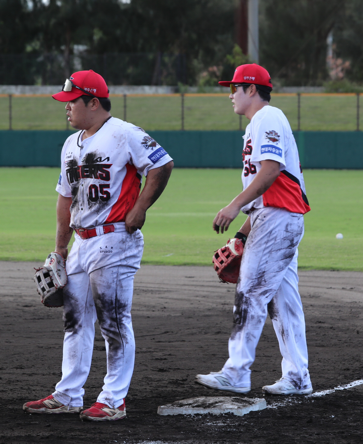 "훈련 죽도록 한번" KIA 이 선수 확실히 밀어준다, 35홈런 외국인도…