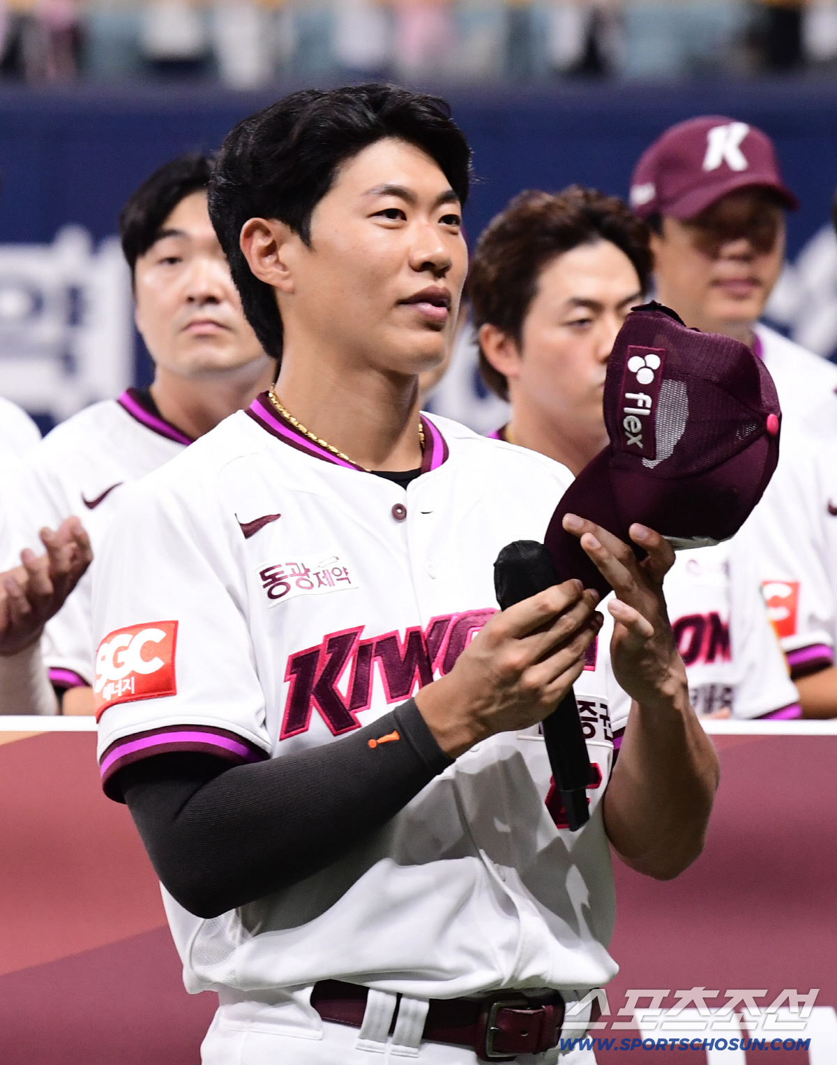 "한번 살고, 한번 야구하는데... 꿈에 도전하길." 송성문 강백호에게 …