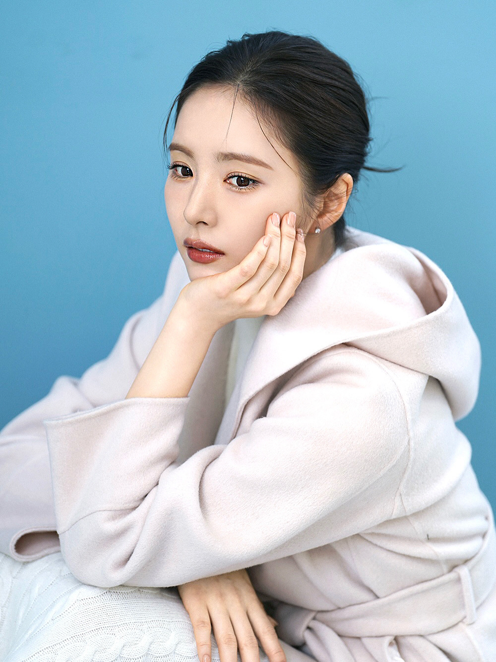 "세경 씨 큰일 날 사람이었네"…겨울 여신 비주얼로 완전히 홀렸다