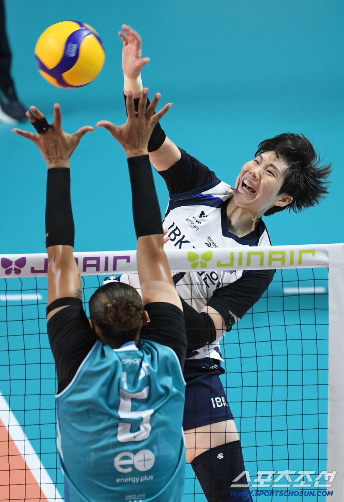 [공식발표] 대충격! '21억 FA' 이소영 시즌아웃 → 사상초유 '계약…