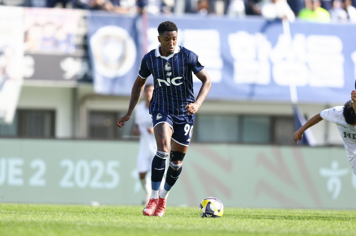 '8경기 무패' 서울 이랜드, 에울레르+가브리엘 콤비로 '무승' 충북청주 잡는다...2년 연속 PO 진출 '도전'