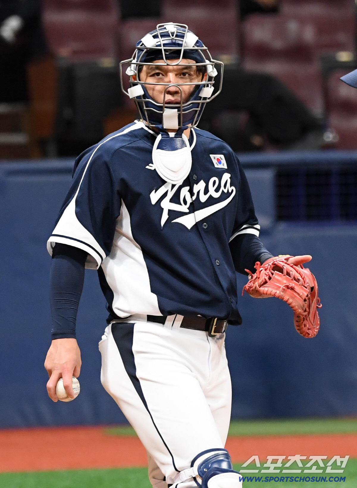 박동원 손목 통증 → 한화 때문? "어린 투수들 공 받기 무섭다. 너무 …