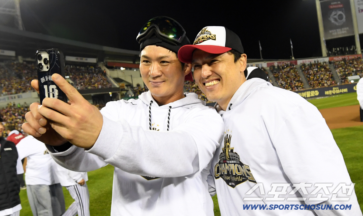 박동원 손목 통증 → 한화 때문? "어린 투수들 공 받기 무섭다. 너무 …