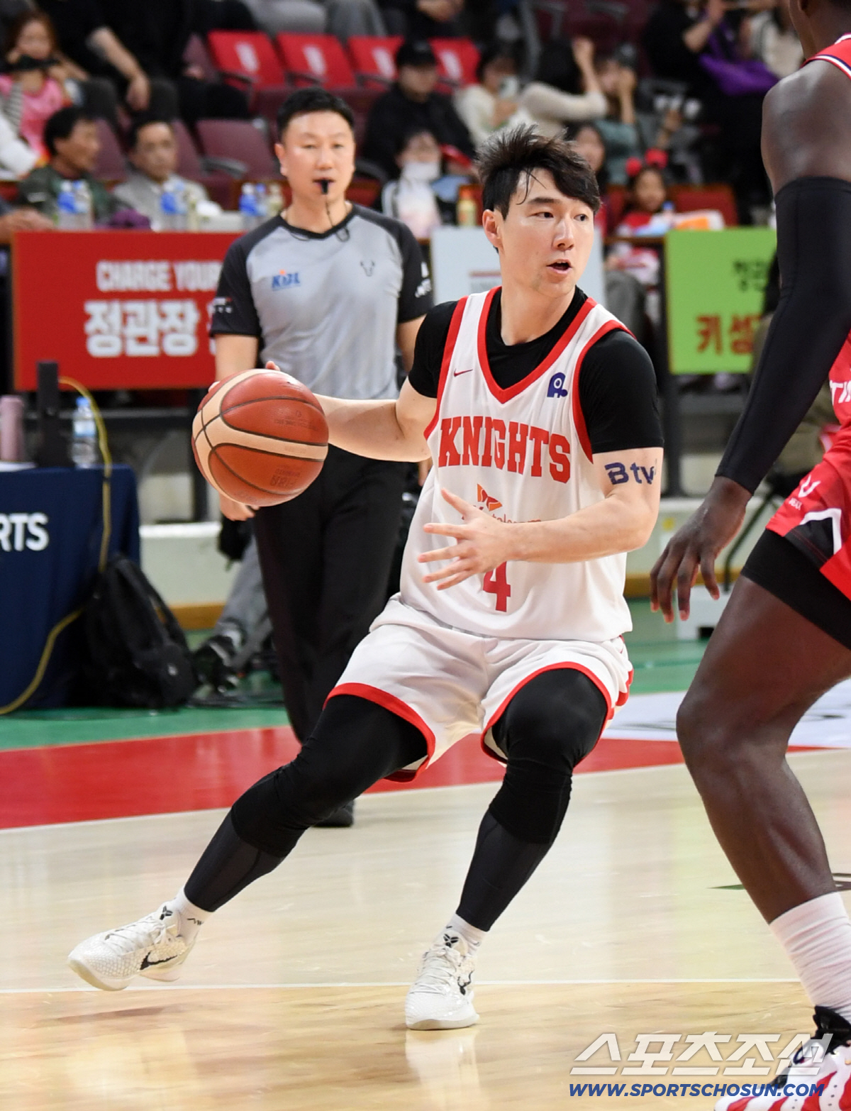 [포토] 김낙현 '빠르게 돌파'