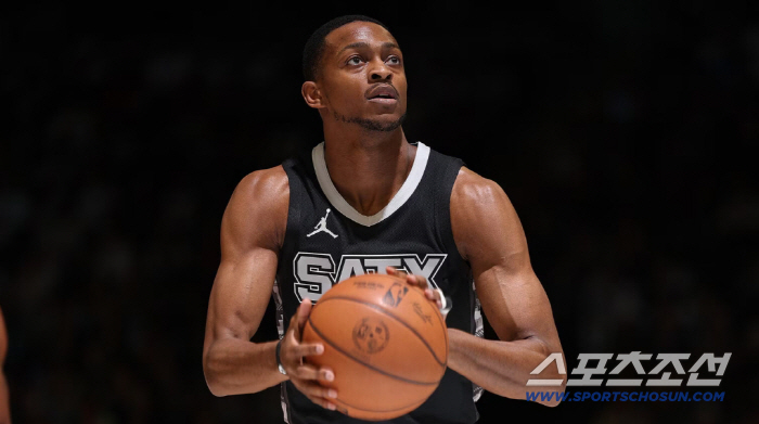 고립된 괴물 에이스 웸반야마. 리그 최고 스피드 레이서, 강력 지원군으로…