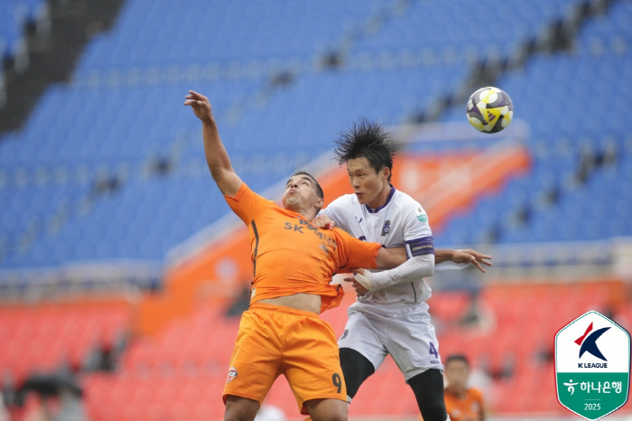 세징야의 간절한 기도 통했다! '김현준 94분 극장골' 대구, 잔류 불씨…