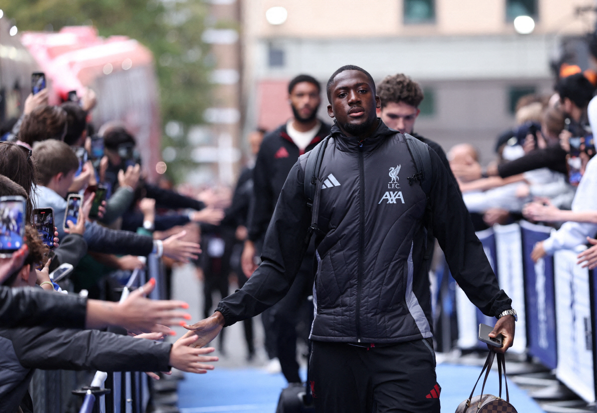 또또또 '韓 레전드 CB' 김민재 버릴 준비...대체자 이름까지 나왔다,…