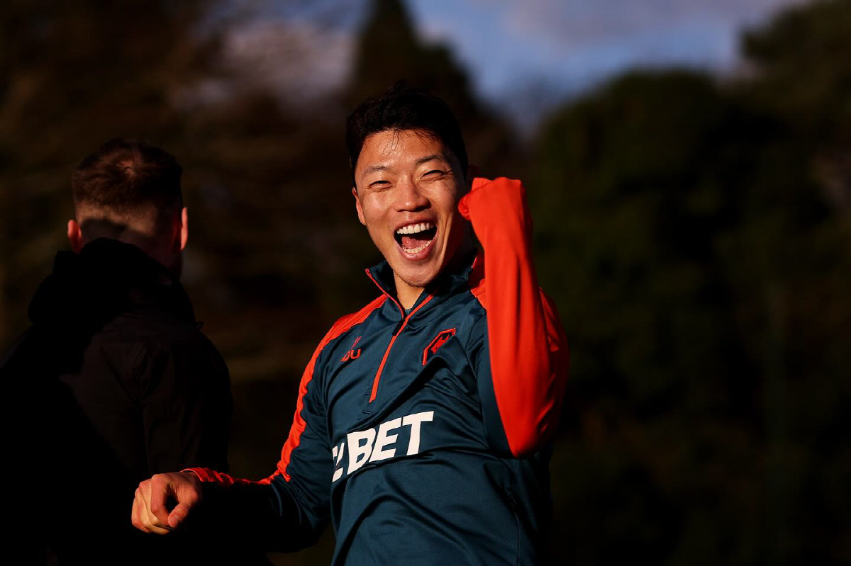 英 BBC '비피셜' 인정→HERE WE GO도 확인! '황희찬 구세주'…