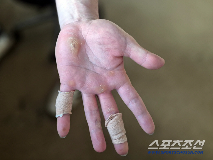 "KIA에서 너무 못해서 죄송했다" 부끄러움뿐이다…10년 고집 버렸다, …