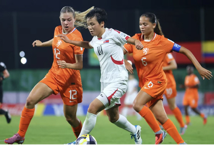 "22골3실점,미친 기세" 北여축소녀단,오늘 네덜란드와 결승전! 2연패-…