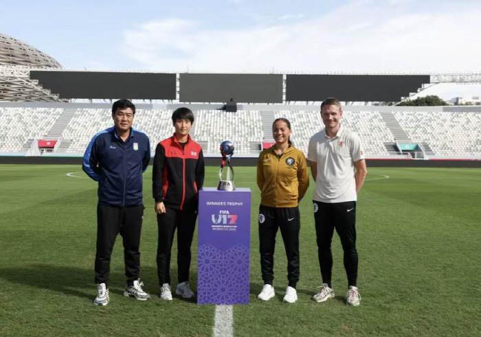 "우리 여자축구는 강합니다,인민들과 기쁨 나눌것" 北,네덜란드에 압도적 …