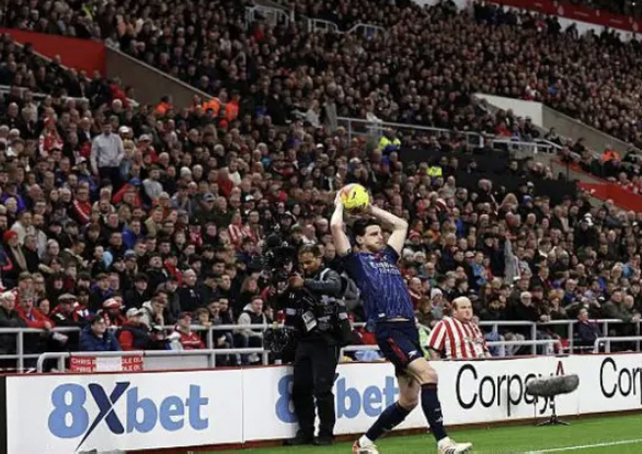 英 BBC도 화들짝! 유럽 최강 멈춰 세운 '기성용-포옛 친정팀'...비…