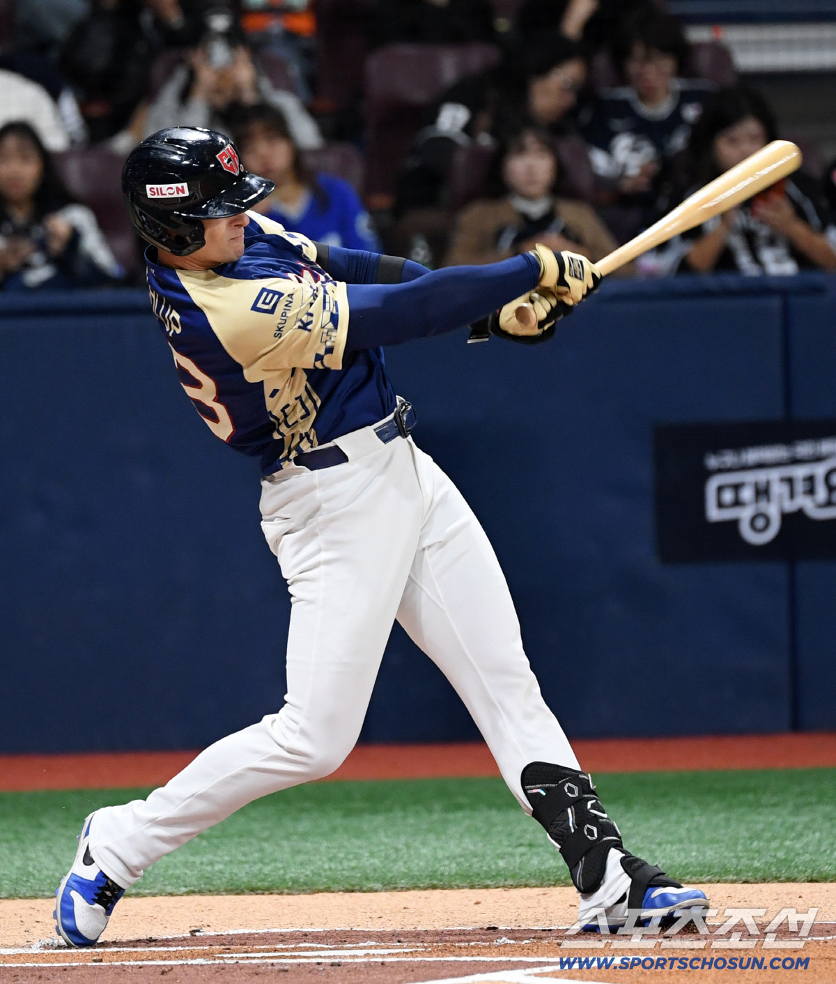 의사가 감독, 회계사, 전기기사, 그라운드 키퍼가 모여 프로팀과 싸운 체…