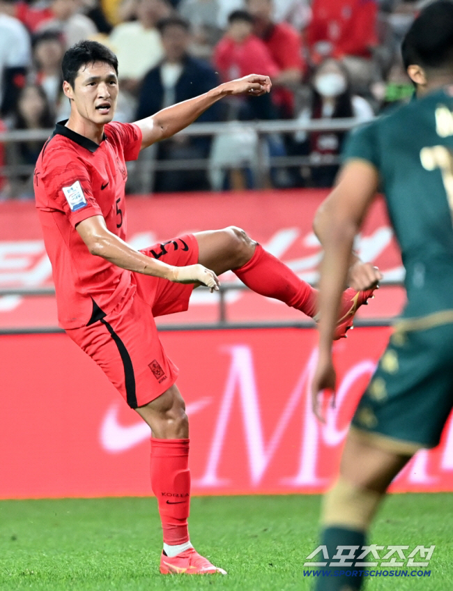 홍명보호 중원 '또또또' 대형 악재! 박용우 황인범 이어 백승호가 쓰러졌…