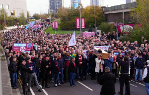 '0-1→3-1→3-2' 대단한 'SON 스승' 누누 산투, 관 운구 '충격' 장례 시위에도 xG 3.02 '최고치'…웨스트햄 2연승, 강등 탈출 가시권