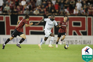 [현장 라인업]김포 잡으면 '3위 확정' 부천, 바사니-몬타뇨-갈레고 '스리톱' 출격...김포는 루이스 '선봉'