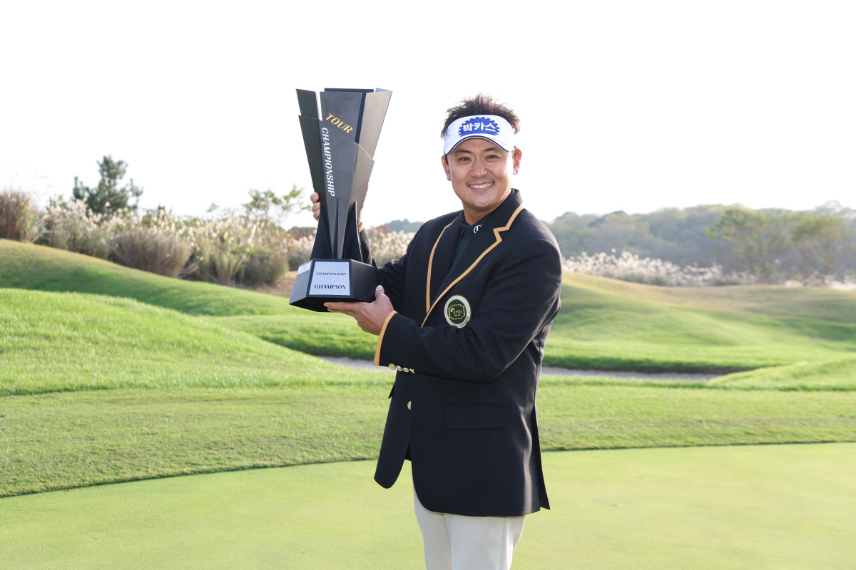 우승 한다더니, 진짜 해버리네...'박카스 형'의 환상 클러치 퍼트, 통…