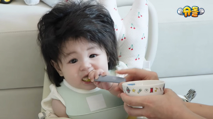 심형탁 9개월子 하루, '치아 4개'면 충분...놀라운 이유식 먹방 "먹…