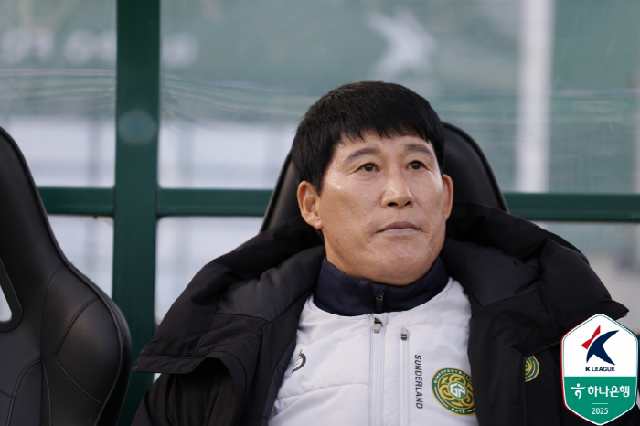 [현장 기자회견]흥분한 박동진 지적한 고정운 감독 "고치지 않으면 나하고…