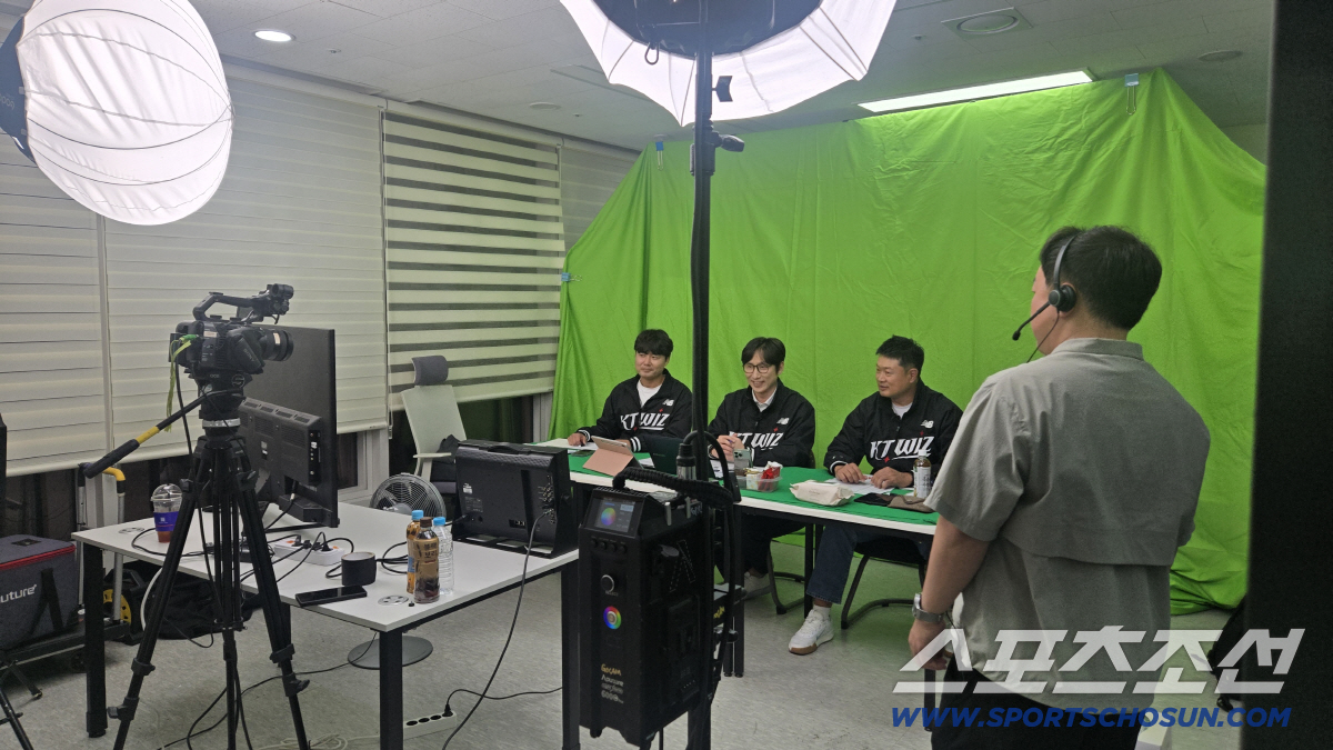 잘모르던 선수, 신인까지 깨알 해설. KT 위즈, 대만-일본 교류전 자체…