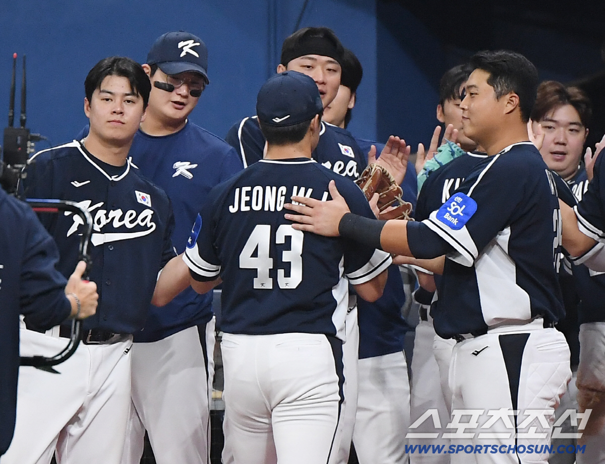 "긴장이 더 잘 돼 좋았다." 1,3루 위기 153km 삼진 삭제. 국제…