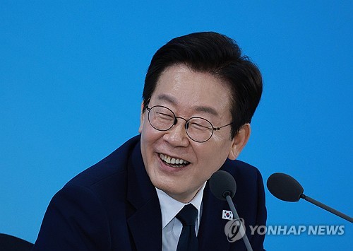 李대통령 "T1 롤드컵 3연패 축하…e스포츠 발전 적극 뒷받침"