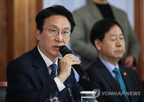 金총리 "종묘 앞 초고층 개발 우려 심각…서울시 근시안적 단견"