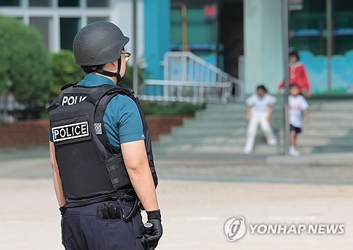 수능날 질서 유지에 경찰 2만명 투입…폭파 협박 대책도 수립