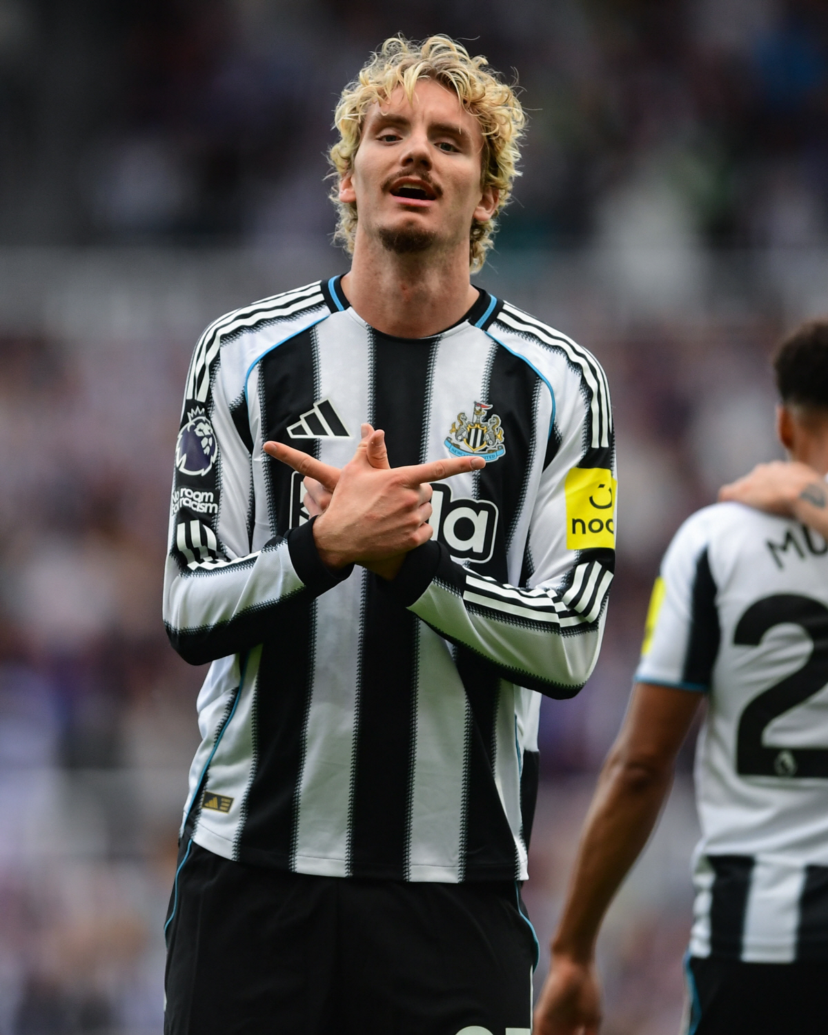 'EPL 최악의 영입' 알렉산더 이삭! 英 레전드 냉정한 평가…"토트넘은…