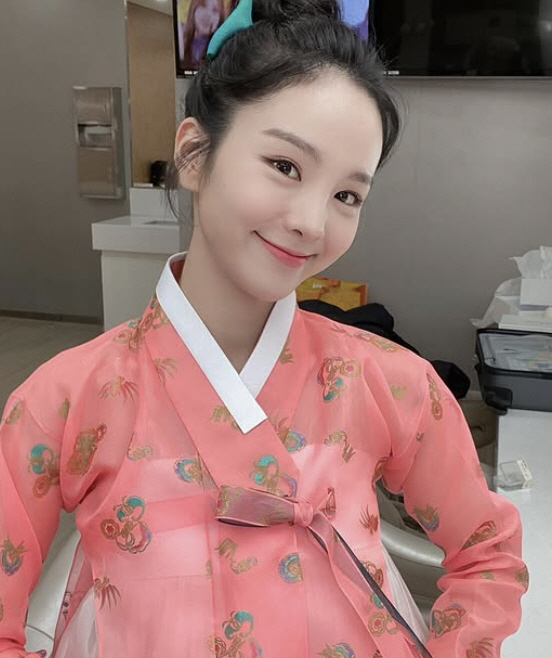 28살 송소희, 칼 같은 인간관계 고백 "1년 연락 없으면 바로 차단"