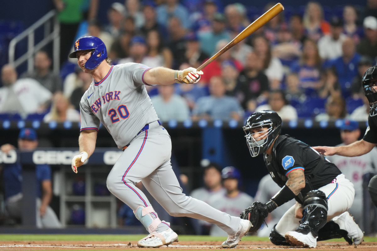 "메츠, 알론소→벨린저 카드 만지작", 나이-실력-몸값 비슷한데 굳이 왜…