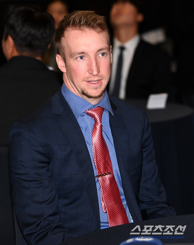 폰세, 결국 한화 떠날까…유력 행선지도 언급? "페디는 실망, 새로운 성…