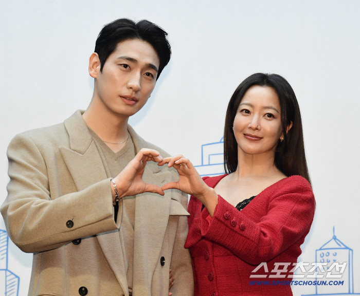 ‘다음 생은 없으니까’ 윤박 “김희선 앞으로 커피차 계속 오더라, 역시 어나더 클래스”