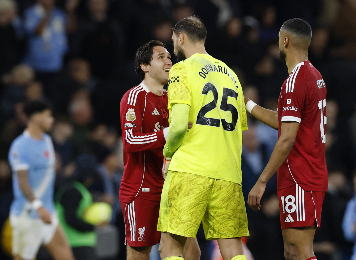 '英 BBC도 경악' "왜 동점골 인정되지 않았나"...판정에 웃은 맨시…