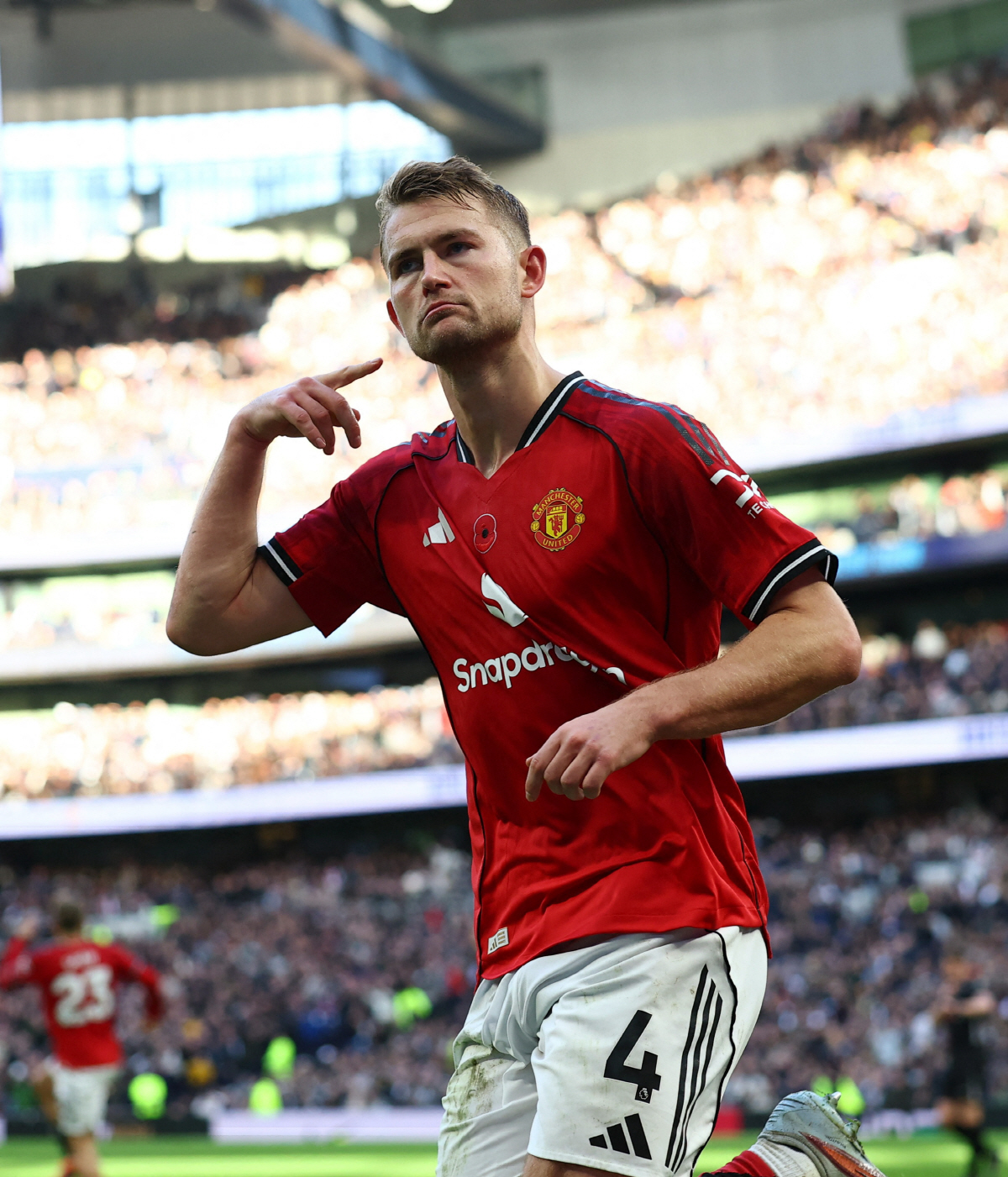 '한국인한테 밀려 헐값 방출' 월클, 맨유서 제대로 부활...EPL 최고…