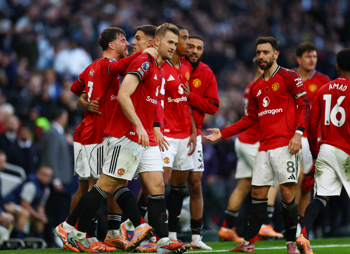 '한국인한테 밀려 헐값 방출' 월클, 맨유서 제대로 부활...EPL 최고…