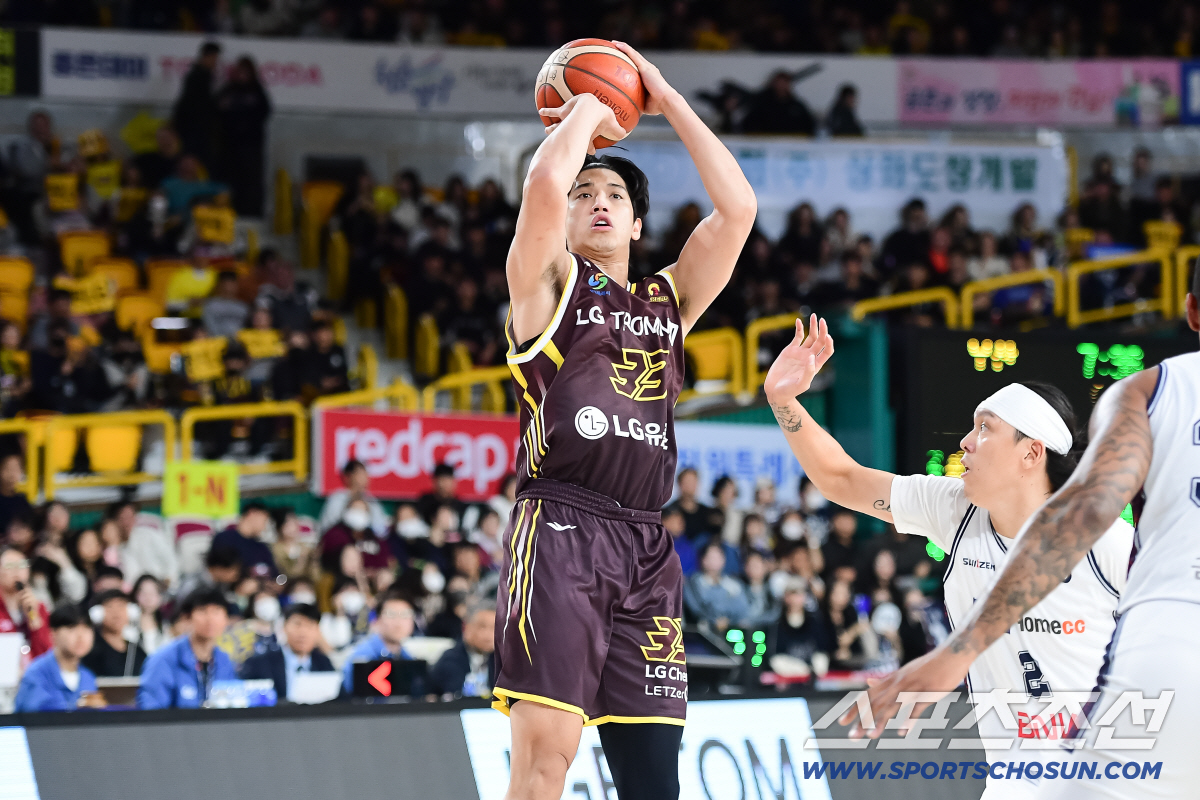 '슈퍼팀의 굴욕' LG, 유기상 공백에도 'KCC킬러' 입증…공동선두 복…