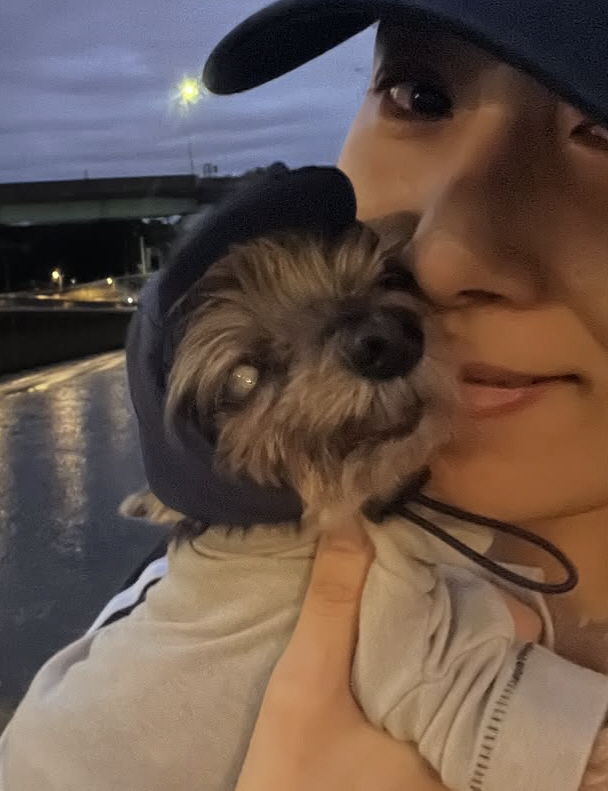 김서형, 20살 반려견 떠나보냈다 "마지막 산책서 보여준 미소 못 잊어"