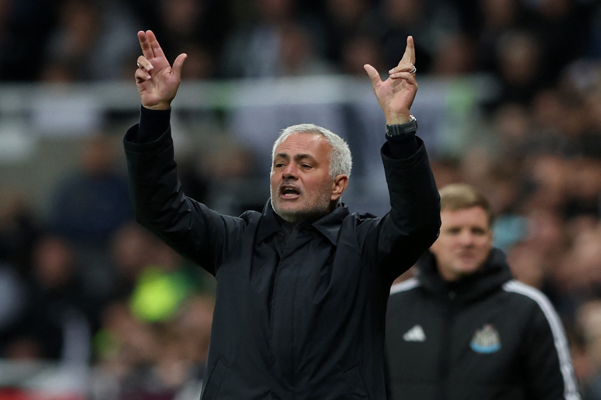 "감히 너희들이 내게…" 스페셜원 필살기 발동? '2:0→2:2'에 또 …