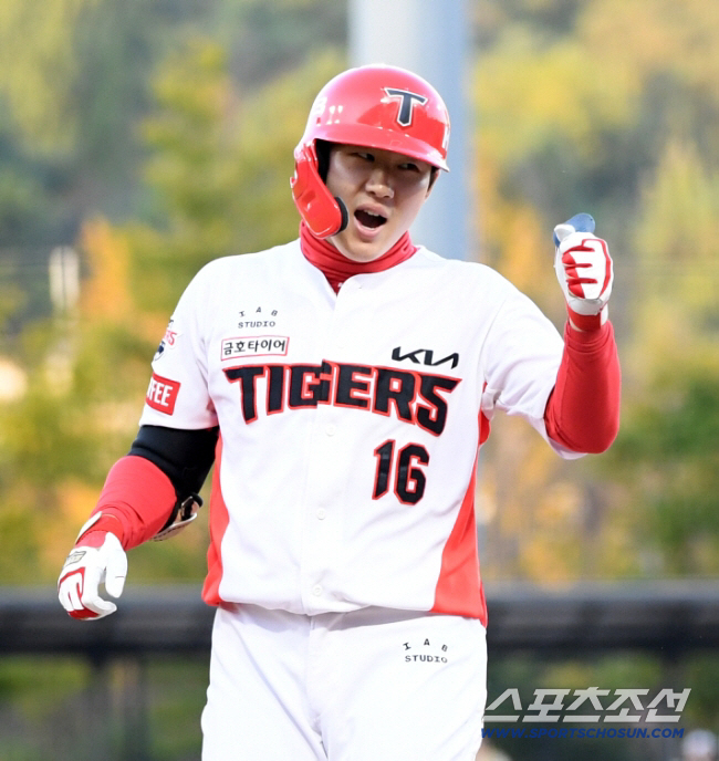 전 국대 외야수의 충격적 추락과 미스터리...'재수' 카드 있는데, 왜 …