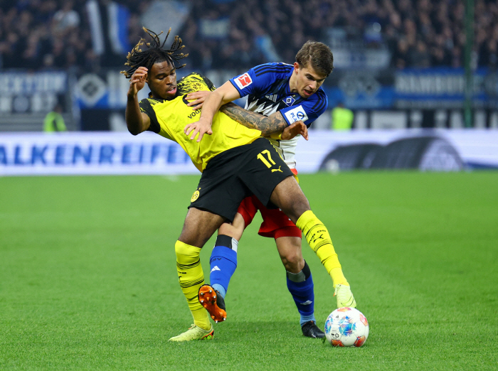 충격 전망! "손흥민조차 해내지 못한 업적" 토트넘, 사상 초유의 결정 내리나...10년 지탱할 '특급 재능' 위한 깜짝 선택 고려