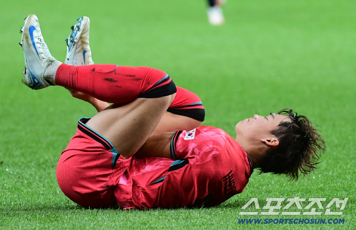 '獨 BBC급 단독 보도' 분데스 명문, '홍명보호 주전' 韓 국대 ST…