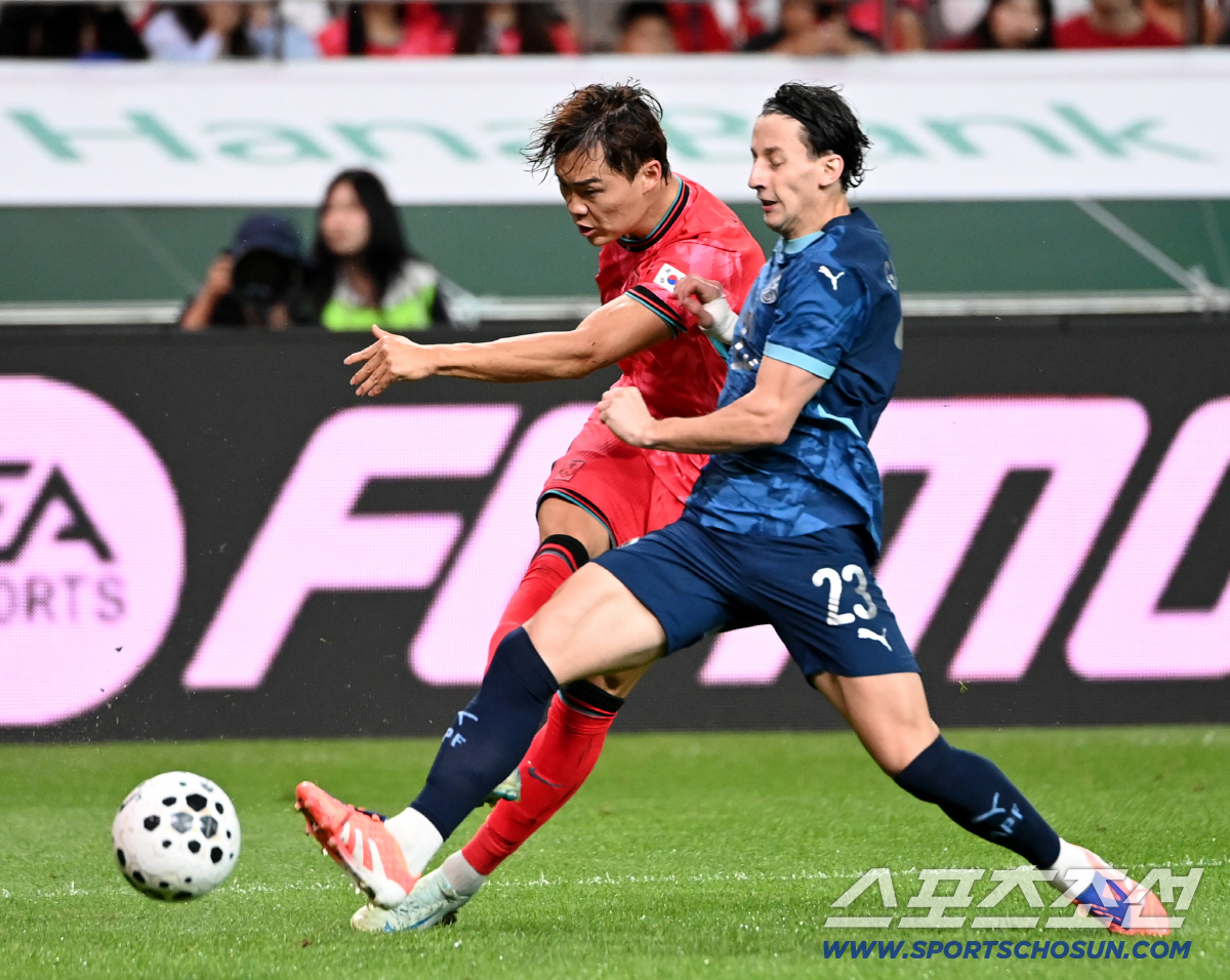 '獨 BBC급 단독 보도' 분데스 명문, '홍명보호 주전' 韓 국대 ST…