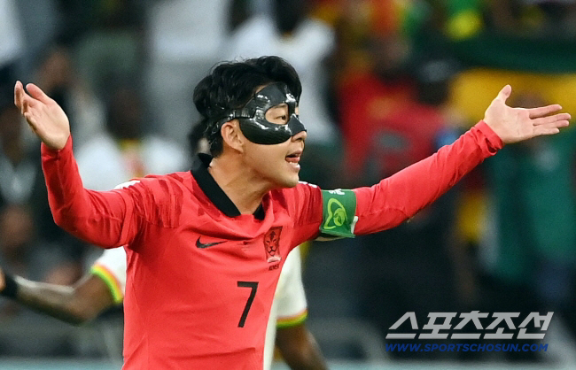 "한국행 비행기 안 탔다" 손흥민VS토트넘 후계자 리턴매치 불발…'가나 …