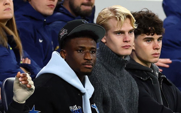 "한국행 비행기 안 탔다" 손흥민VS토트넘 후계자 리턴매치 불발…'가나 …