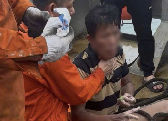 태풍 속 40시간 표류 끝에 구조된 3명…"살아 돌아온 건 기적"